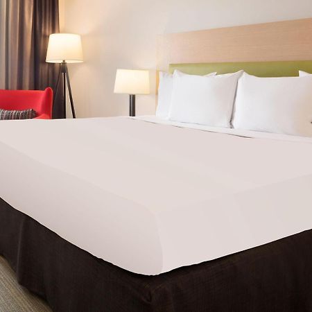 Country Inn & Suites By Radisson, Elkhart North, In Bagian luar foto